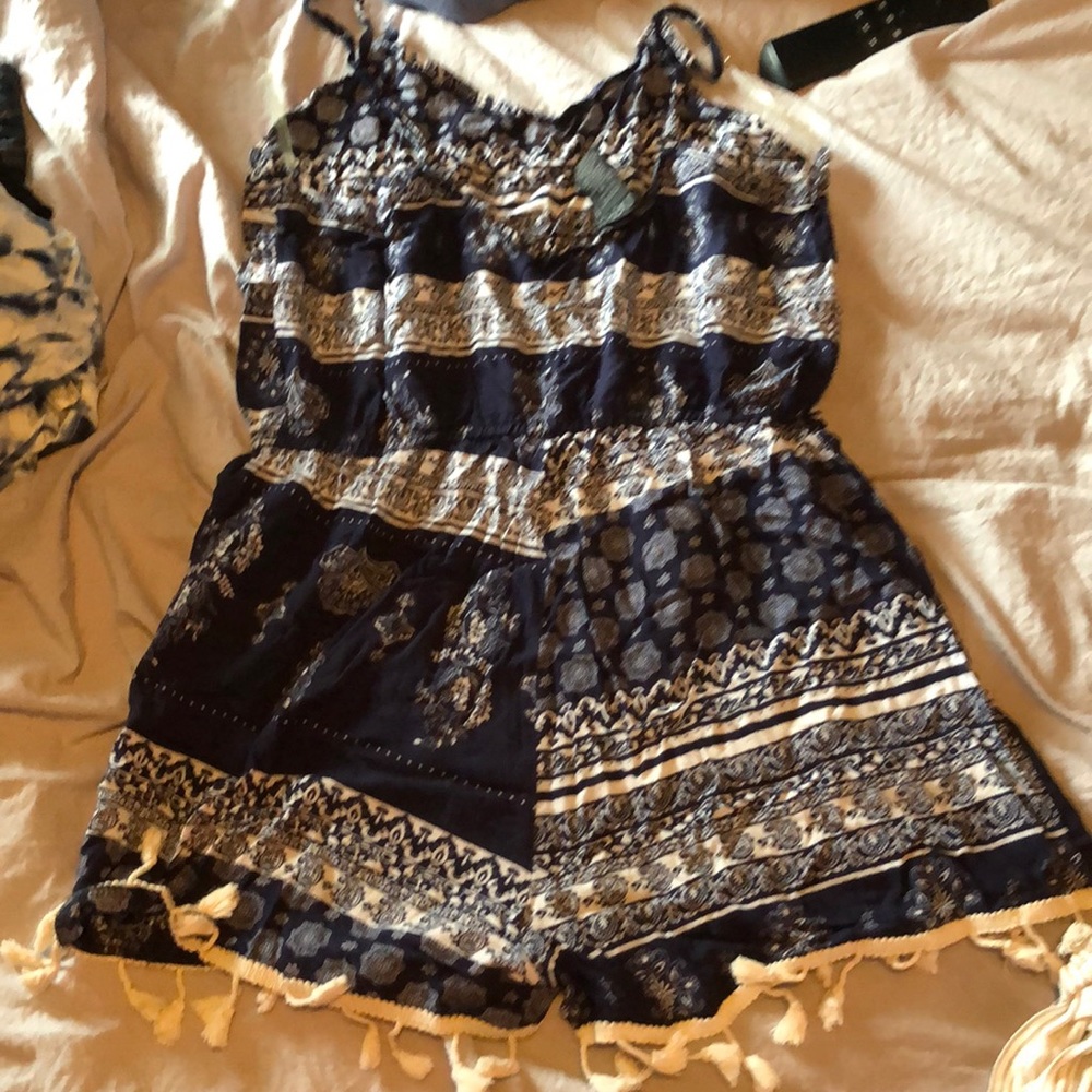 Romper - Picture 2 of 2